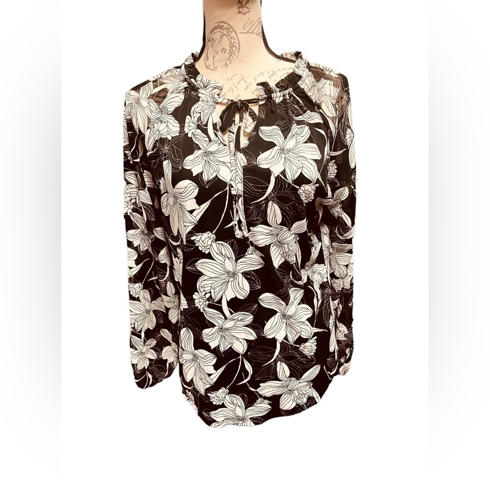 Beacon Apparel ruffle neck blouse size Medium, new with tags